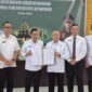 MOU - Wali Kota Kotamobagu Wenny Gaib saat menandatangani MoU bareng Kajari Tasjrifin M A Halim, Rabu 13 Mei 2026 di Rudis Wali Kota.